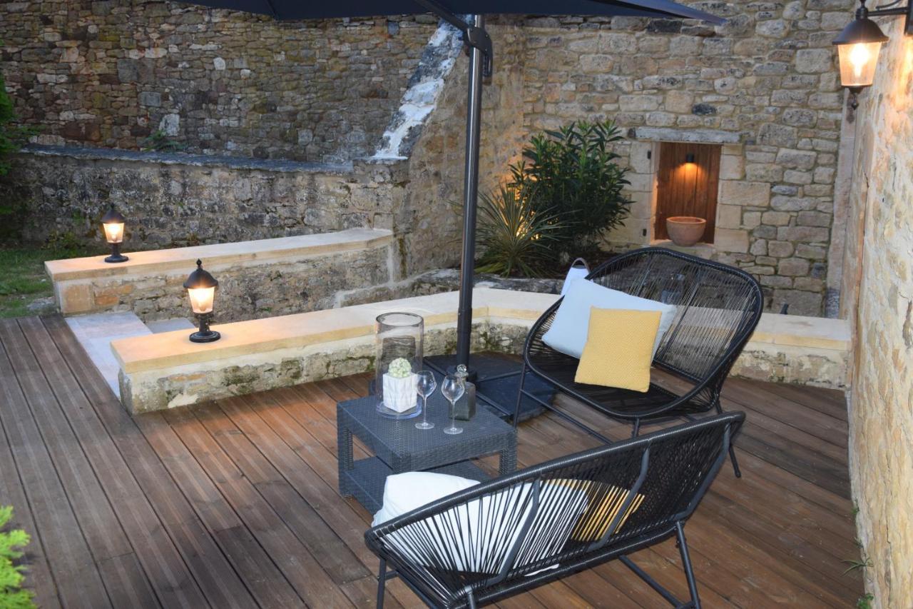 Le Clos De La Tour Sainte-Nathalene Exterior photo